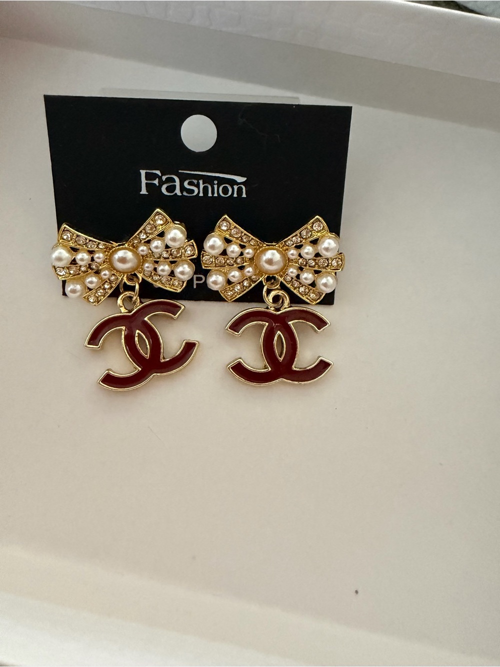 Gold Pearl Cluster Ribbon Post Earrings w burgundy accent, fashion, new